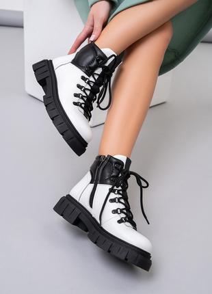 Черно-белые теплые ботинки на меху, размер 37