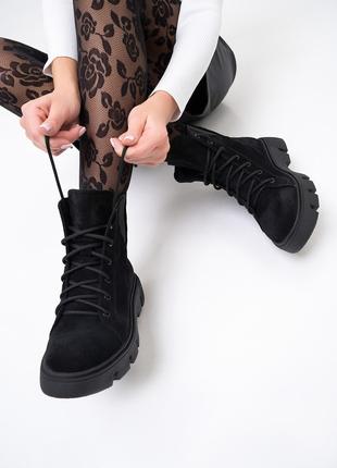 Черные замшевые ботинки с эластичными вставками, размер 37