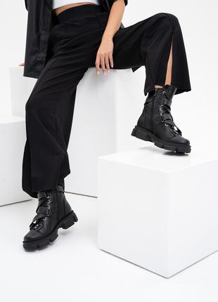 Черные теплые ботинки с ремешками, размер 36