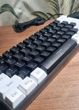 Провідна механічна клавіатура + мишка