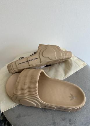 Шлепанцы adidas adilette slide mocco