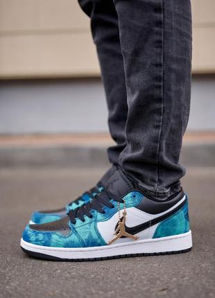 Кроссовки nike air jordan retro 1 low tie dye