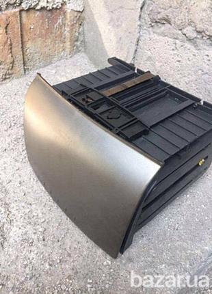 Бу рамка короб  шахта магнитолы Renault Laguna 2, 7701049449