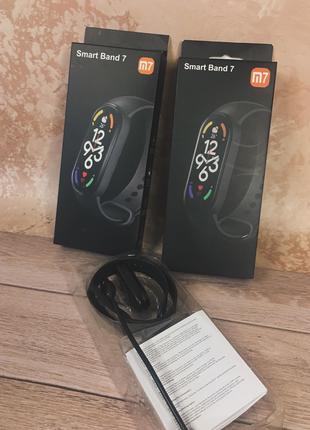 Фітнес-трекер Xiaomi MiBand7