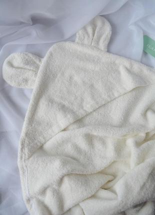 Детское махровое полотенце-уголок с ушками молочный для новоро...