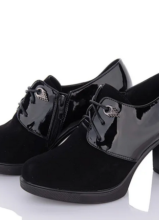 Туфли женские,черные лаковые комбинированные на каблуке, разме...