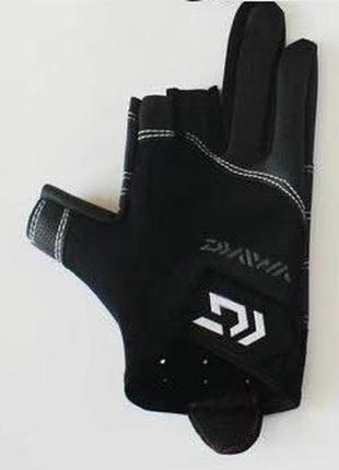 Перчатки daiwa  осень-весна  ,  ткань gore-tex (перчатки дайва)