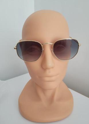 Сонцезахисні окуляри прямокутні золоті