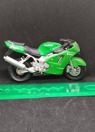 Модель мотоцикла maisto 1:18 kawasaki ninja zx-12 китай іграшк...
