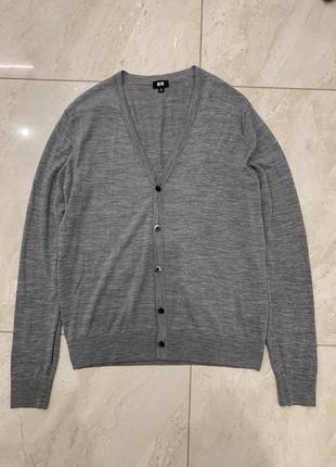 Серый кардиган uniqlo свитер джемпер базовый