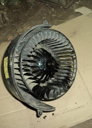 Опель Зафіра А (1999-2005) моторчик печки вентилятор під конди...