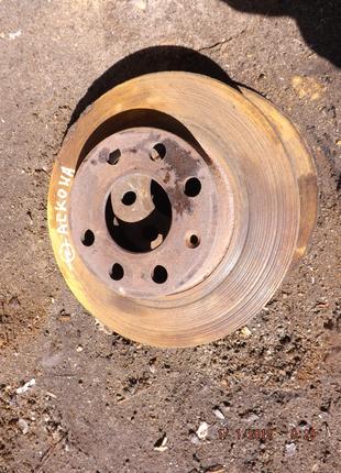Опель Аскона С (1981-1988) тормозний диск(стан на фото)236мм