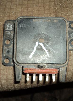 Опель Корса Б (1992-2000) модуль зажигания (комутатор) 16174349