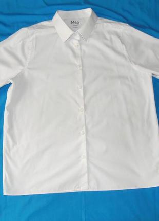 Белая рубашка с коротким рукавом на 17-18 лет