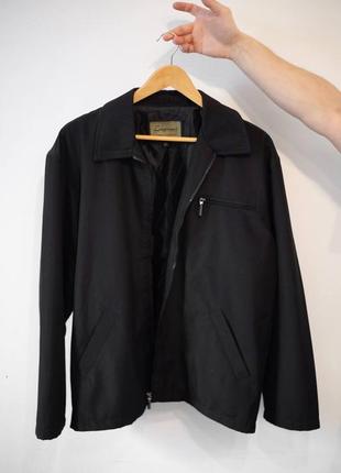 Винтажная легкая черная куртка