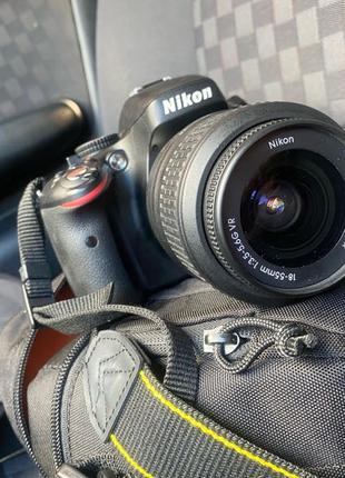 Nikon D5100 Дзеркальний фотоапарат
