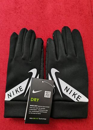 Перчатки Nike Dry