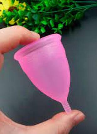 Менструальная чаша из медицинского силикона размер s розовая
