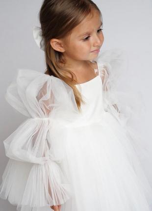 Дитяча ніжна сукня, на 4-6 роки, нова