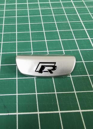 Эмблема R (R-line) вставка в руль метал