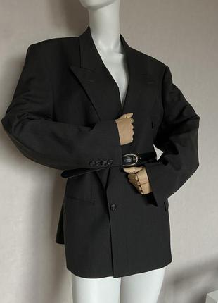 Пиджак с мужского плеча pierre balmain