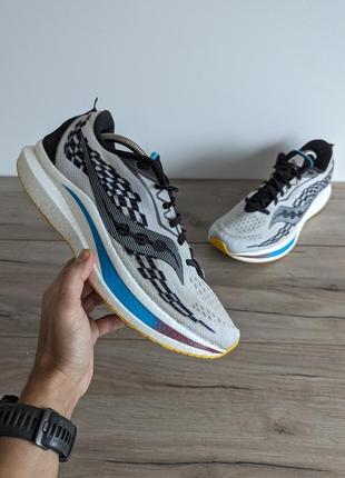 Saucony endorphin speed 2
 кросівки бігові оригінал