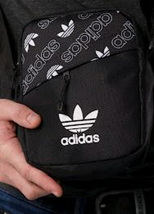 Чоловіча сумка через плече від "Adidas"