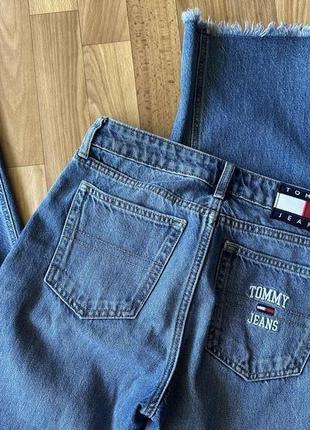 Tommy hilfiger джинсы размер 27-28.