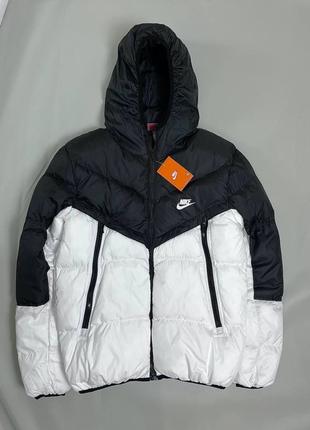 Зимня куртка Nike, Чорно-Біла зимова куртка