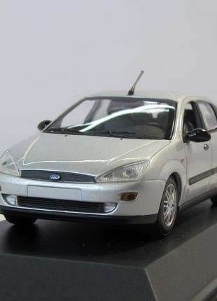 Ford Focus 1998 5 doors, Minichamps 1:43 коробка и бокс. Форд