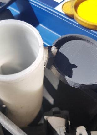 Крышка бачка омывающей жидкости Ford Fiesta / Fusion