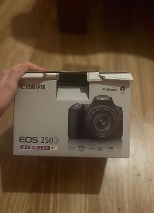 Canon EOS 250D