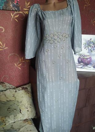 Прозрачное длинное платье с цветочным принтом