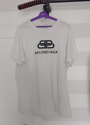 Футболка balenciata