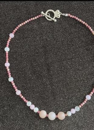 Ожерелье колье розовое натуральное камени родонит розовый квар...
