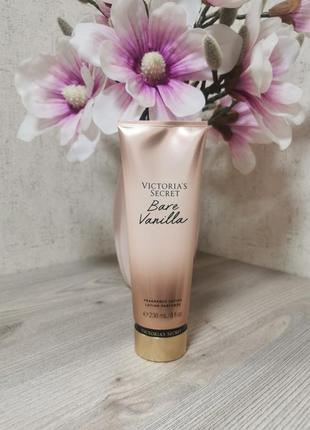 Парфумований зволожуючий лосьон victorias secret bare vanilla.