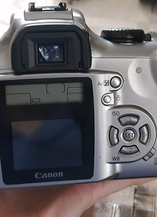 Фотоапарат canon 300d