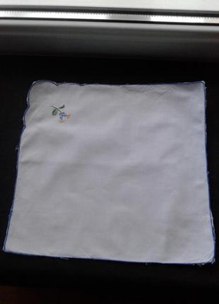 Хлопковый белый носовой платок с вышивкой винтаж