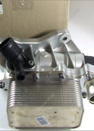 Радиатор масляный Renault Master III 2.3 DCi 10- (теплообменник)