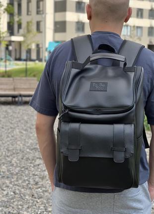 Функціональний рюкзак з екошкіри в чорному кольорі для подорож...