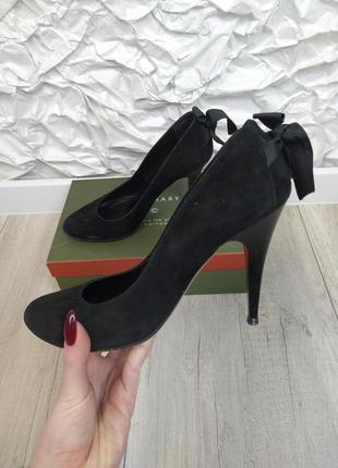 Женские замшевые туфли crux на каблуке чёрные размер 38