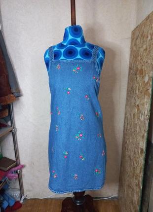 Джинсовый сарафан с вышивкой 50-52 размер