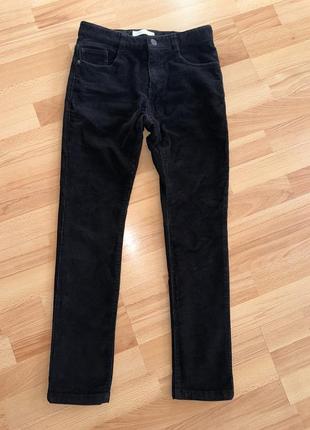 Черные вельветовые джинсы