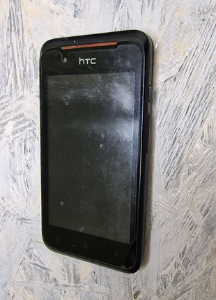 Телефон HTC Desire 210 на запчастини