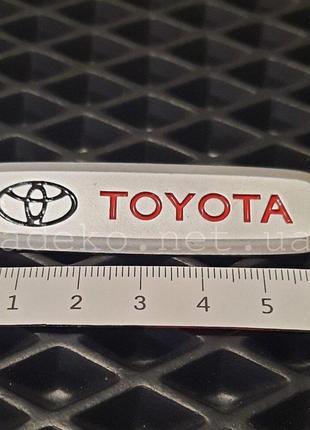 Емблема логотип Toyota шильдики на авто килимки Код/Артикул 12...