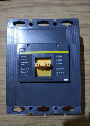 Автоматичний вимикач IEK ВА 88-40 3P 630A 35kA.