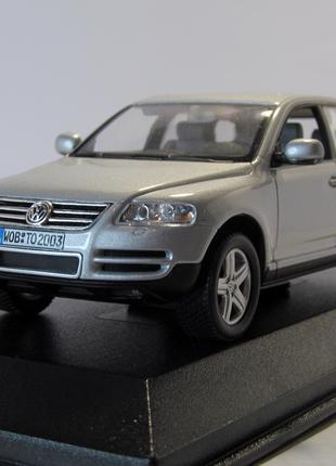 VW Volkswagen Touareg I, Minichamps. 1:43 коробка и бокс.