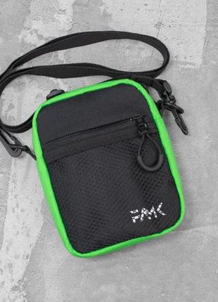 Маленькая сумка кросс-боди (через плечо) famk сbs черная/зеленая