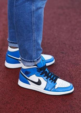 Мужские кроссовки nike air jordan 1 mid signal blue