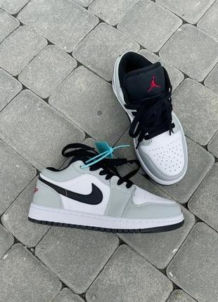 Кроссовки nike air jordan 1 low light smoke grey